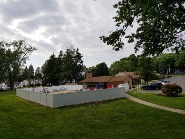 Photo - 2331 E Market St Unit 226