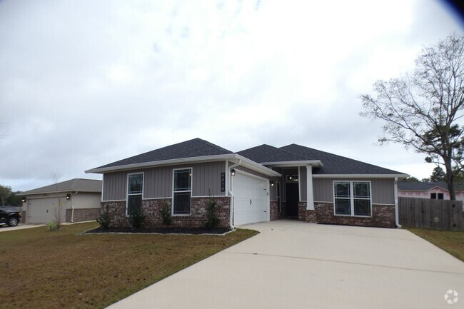 Building Photo - Like New Home Close to I-10 and Shopping