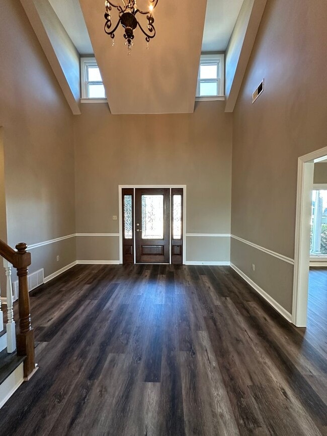 Photo - Elegant 4 BR w/POOL MAINTENANCE INCLUDED near Cherokee Valley Golf Club