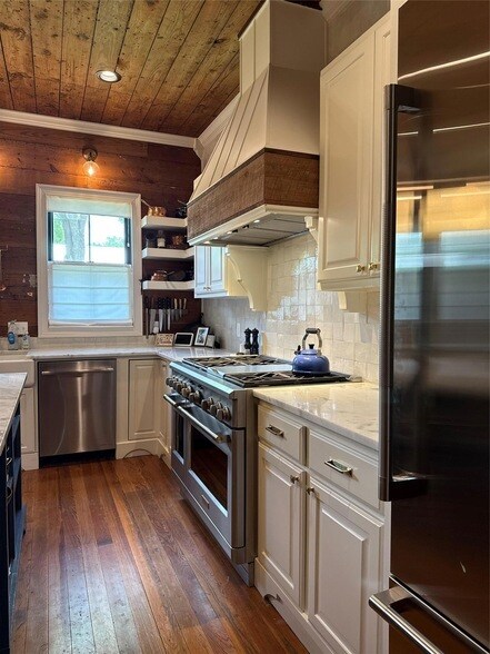 Photo - 408 Short St