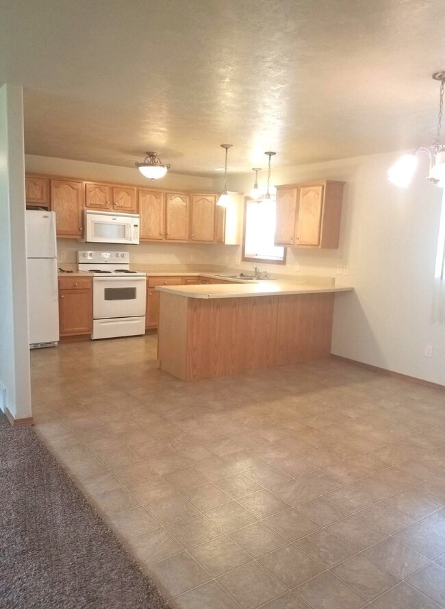 Photo - 8200 S Hughes Ave Unidad 1