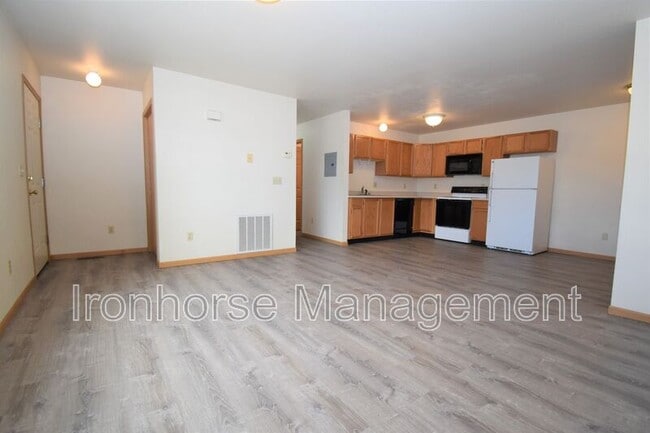 Photo - 2491 Wheeler Dr Unidad C