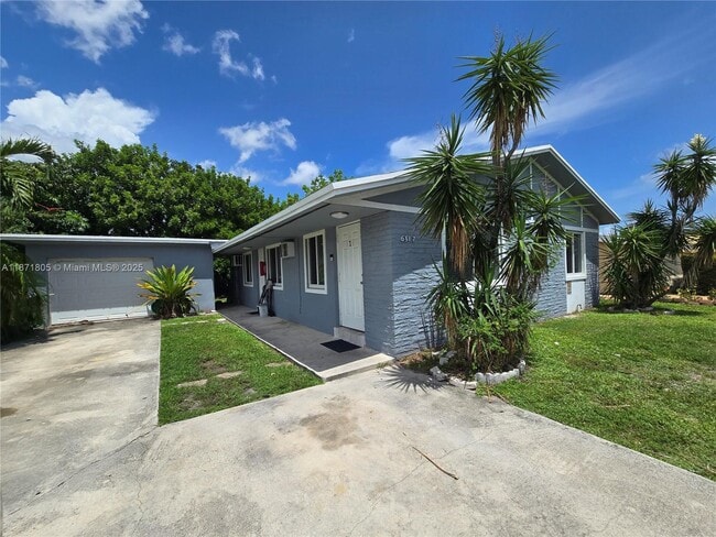 Building Photo - 6317 SW 18th St Unit 2 Rental