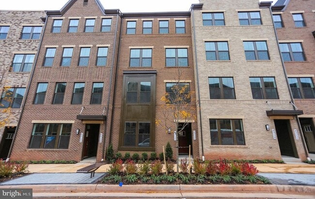 Photo - 45132 Kincora Dr Unit 45132