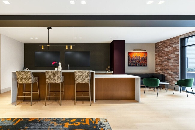 Building Photo - 1301 Callowhill St Unit FL2-ID1383007P