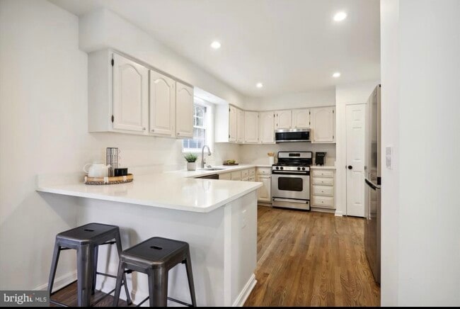 Photo - 2207 Alstead Ln