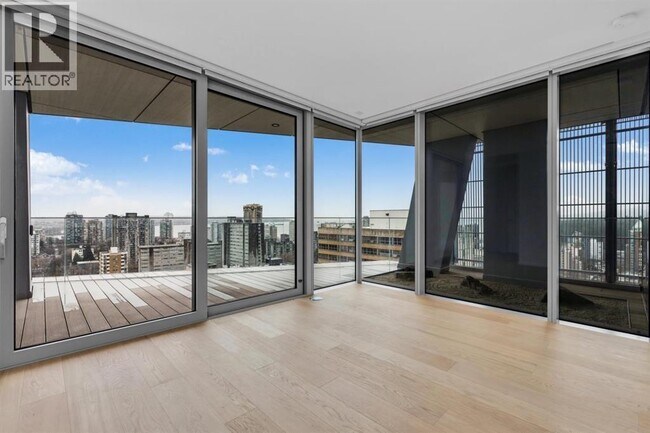 Photo - 1568 Alberni St Unit 220X