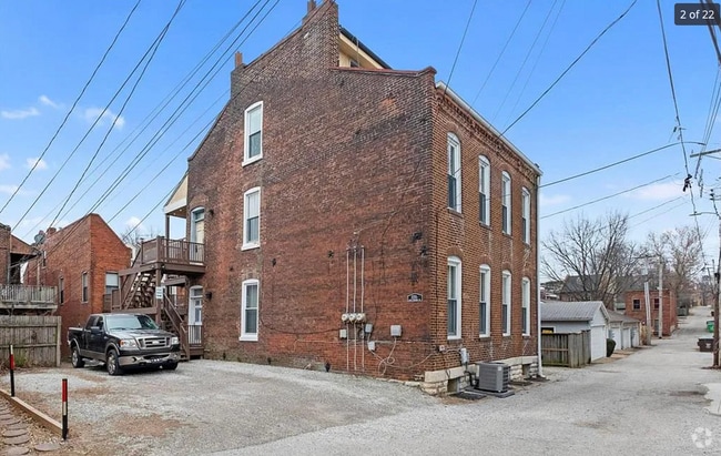 Building Photo - 2211 Menard St Rental