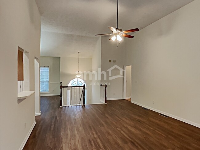 Photo - 7142 Big Woods Dr