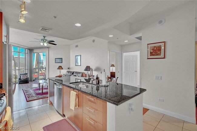 Photo - 200 W Sahara Ave Unit 811