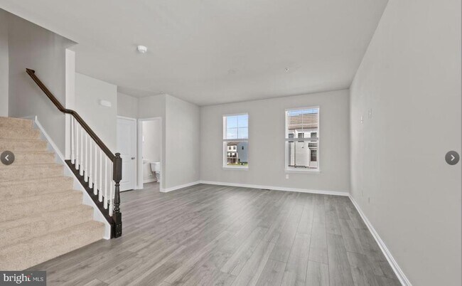 Photo - 329 Ensemble Wy