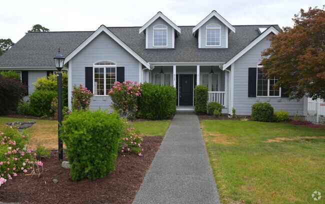 Building Photo - 3 bed 2 bath home near Carrie Blake Park, ...
