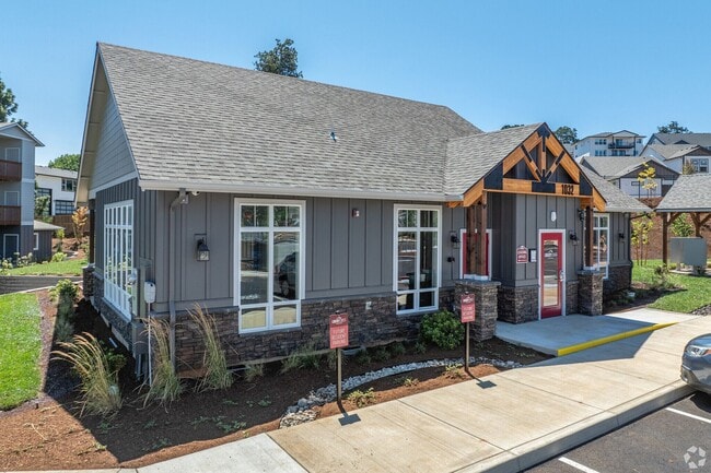 Photo - LIBERTY CREST APARTMENTS
