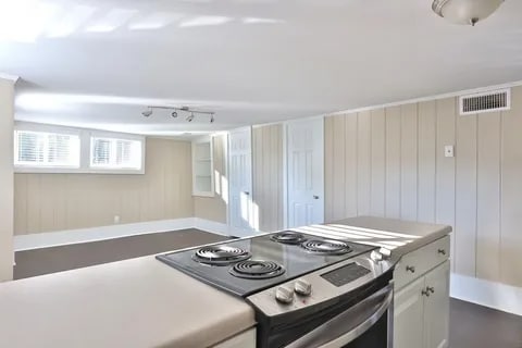 Photo - 110 Jarvis St Unidad B