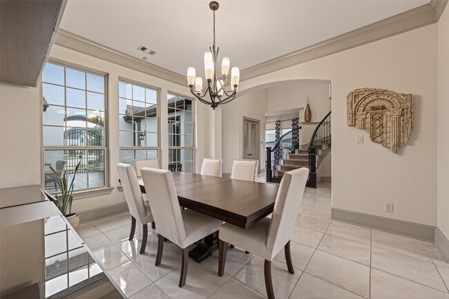 Building Photo - 2515 Avon Gate Ct