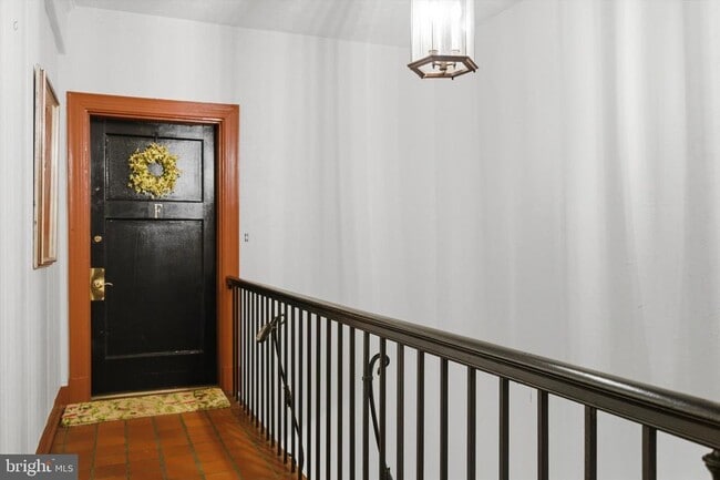 Building Photo - 230 Stony Run Lane Unit 4F