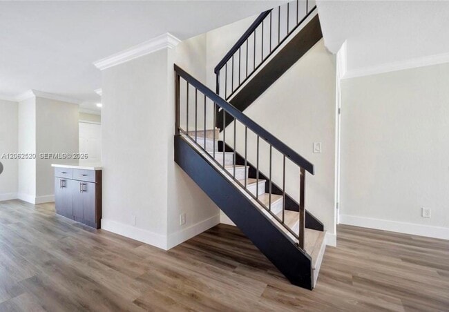 Photo - 4828 Sheridan St
