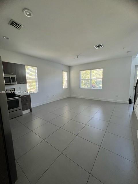 Photo - 440 NE 35th Ct