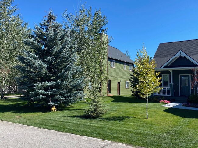 Photo - Charming 1 Bedroom 1 Bath Detached Garage Apartment in Driggs - Flexible lease terms