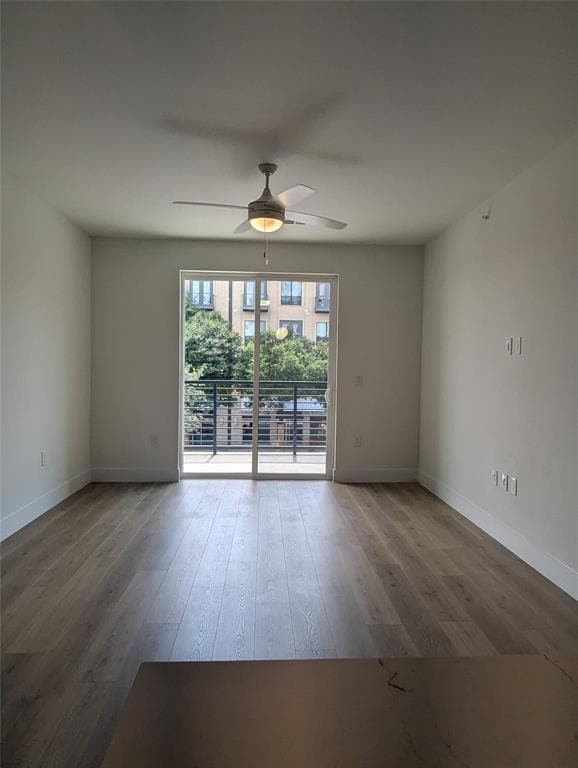 Photo - 1701 Simond Ave Unidad 216