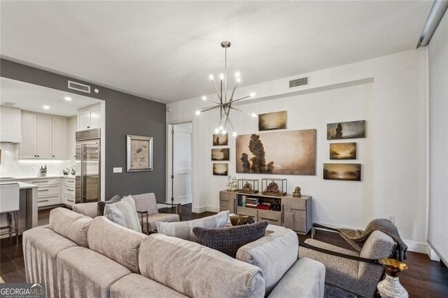 2520 Peachtree Rd Unit 602