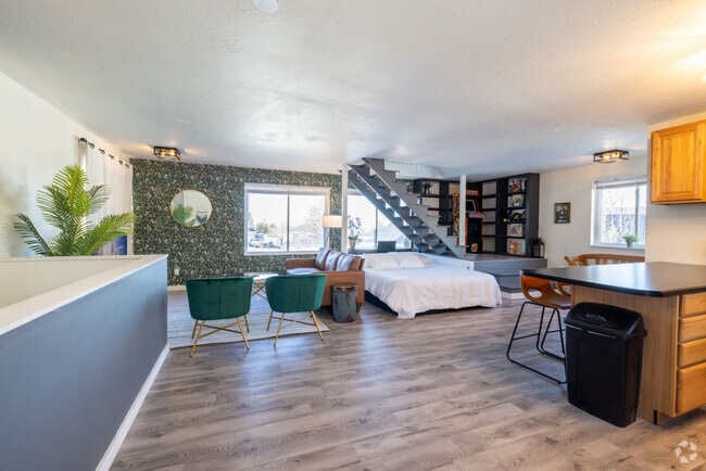 Building Photo - 13043 Mountain Crest Cir Rental