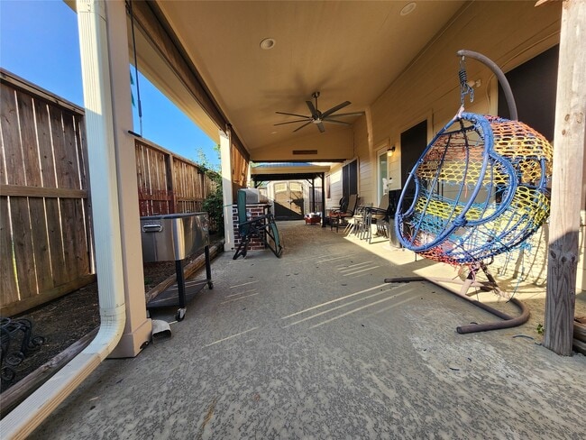 Photo - 4422 Meadow Way Dr