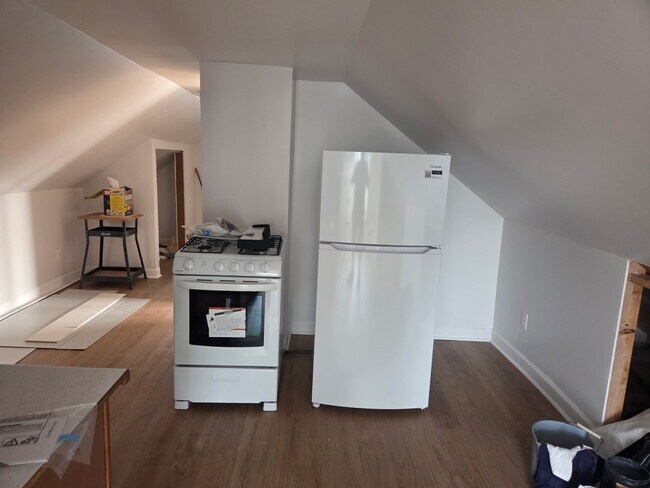 Photo - 3637 E Allerton Ave Unit 3637 UPPER 3RD FLOOR