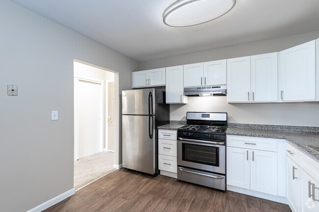 1BR, 1BA - Kitchen