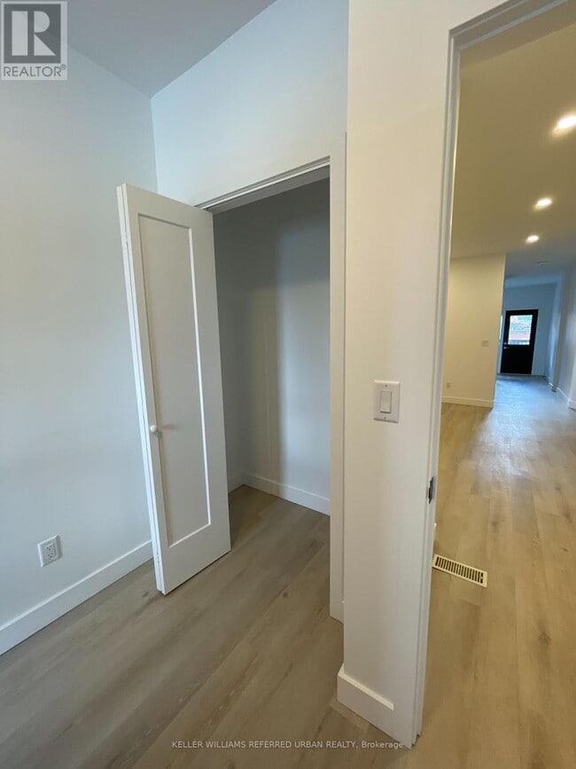 Photo - 1821 Davenport Rd