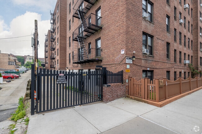 Photo - 6615 Wetherole St