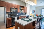 1BR, 1BA - 711SF