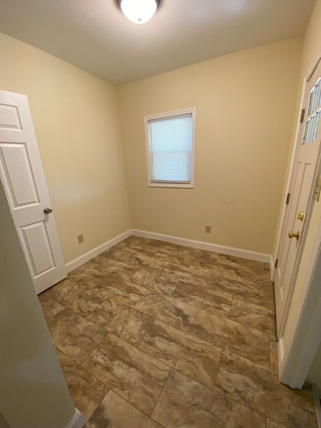 Photo - 1445 Hunter Ave