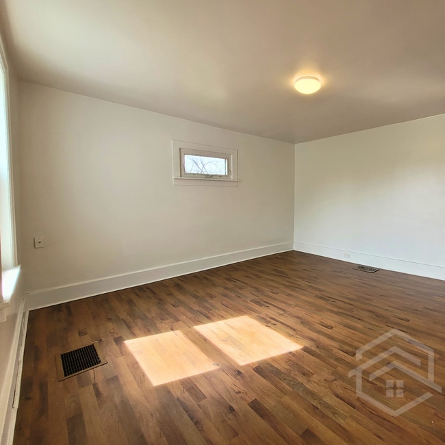 Photo - 2Bedroom House in St. Thomas!!