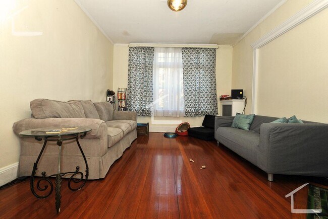 Photo - Huge 4 bed in Cleveland Circle