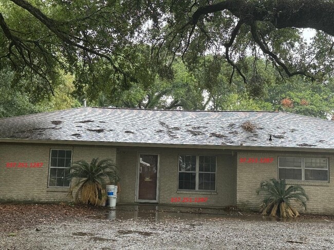 Building Photo - 1232 Hugh Wallis Rd S