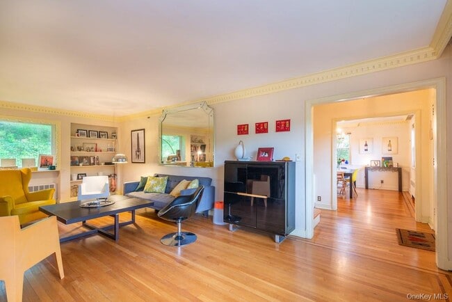 Photo - 20 Dorchester Dr