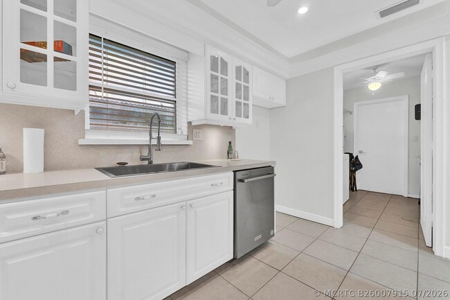 Photo - 5921 NE 15th Ave