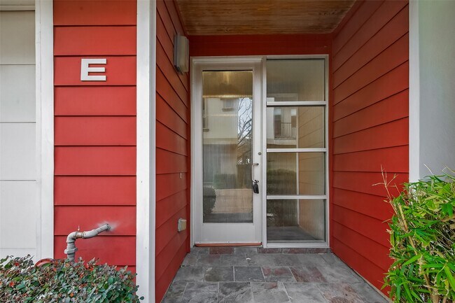 Photo - 6014 Fairdale Ln Unit E