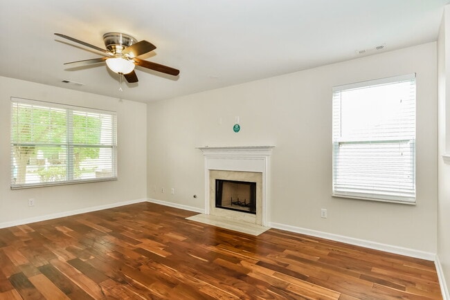 Photo - 3159 Aidan Ln