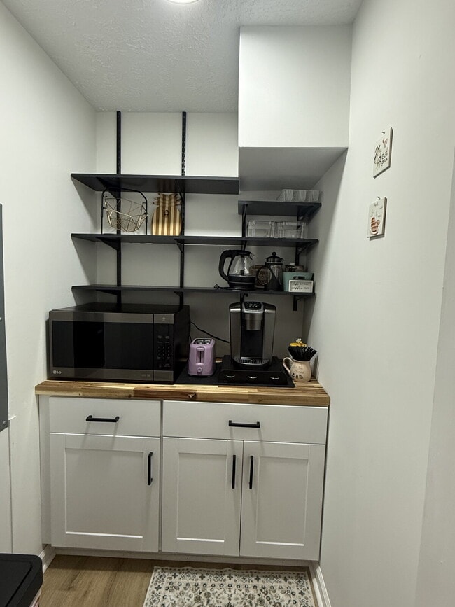 Photo - Furnished Home in Madison Heights available through October 31, 2026.