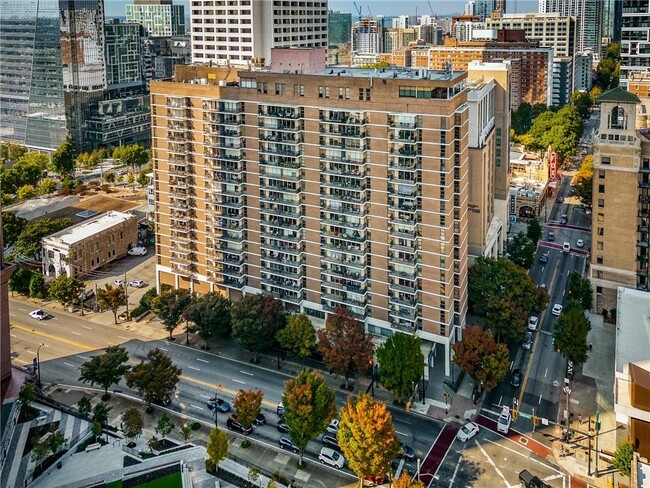 Photo - 620 Peachtree St NE Condo Unit 511