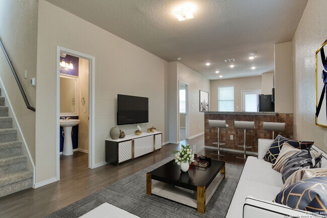 Photo - SPACIOUS 4-BEDROOM HOME IN SOMERSET TRAILS