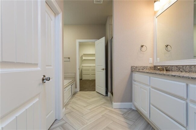 Photo - 3502 SW Brittany Rd