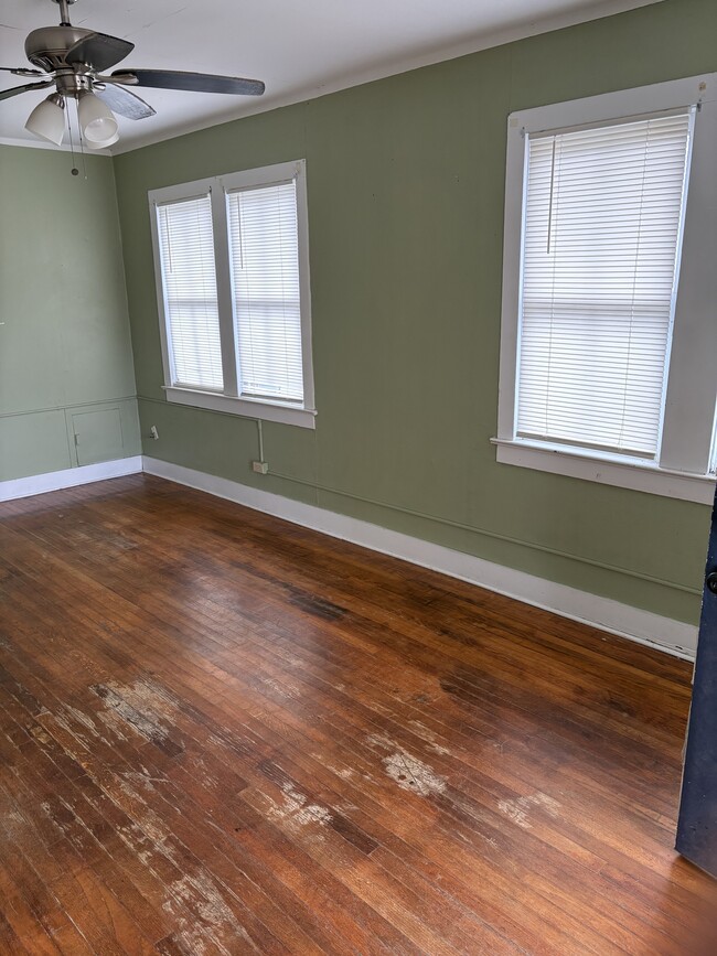 Photo - 505 E Main St