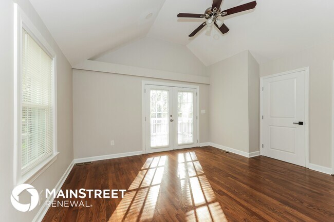 Photo - 307 W Due West Ave