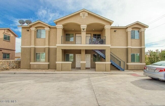 Building Photo - 14300 Gil Reyes Dr