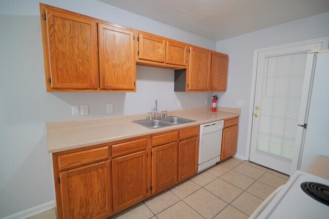 Photo - 2446 Talco Hills Dr