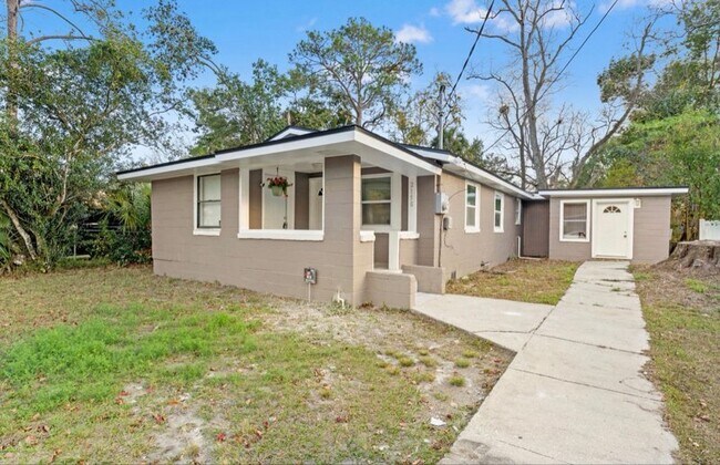 Photo - 2150 Morehouse Rd Unidad Rooms for Rent