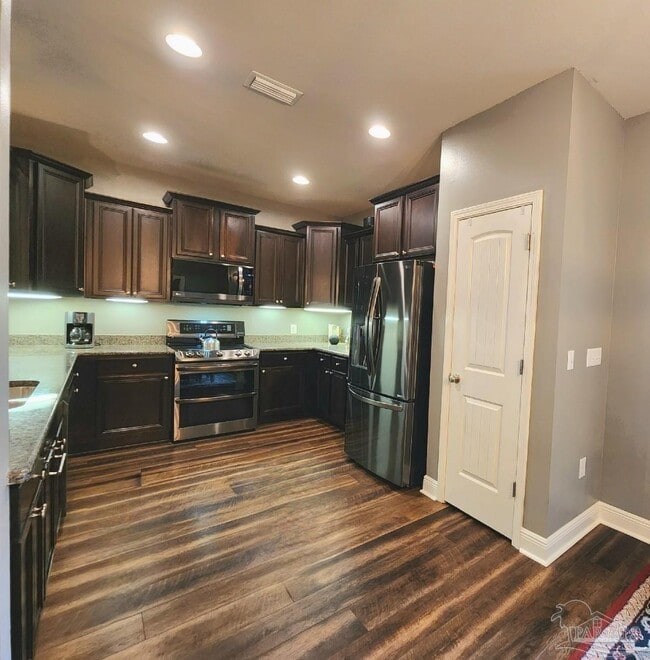 Photo - 1774 Waterford Ln
